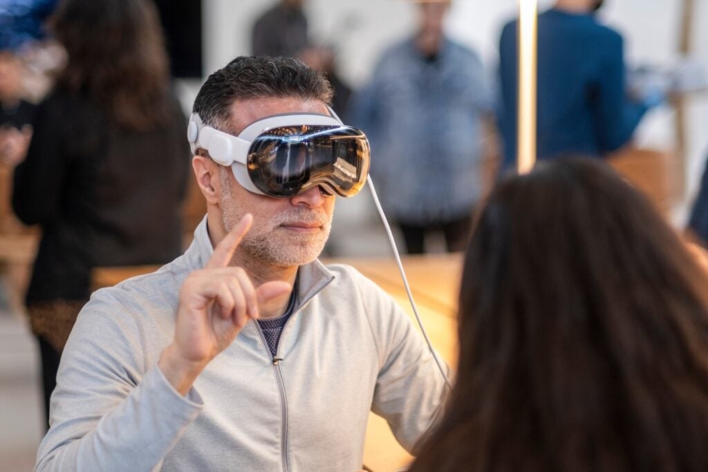 Apple Allegedly Aiming to Revamp Siri with AI Enhancements