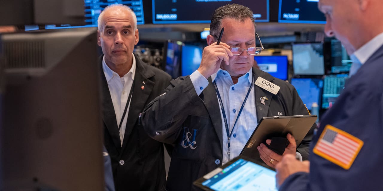 Apollo wins bid to manage Singapore’s $1 billion private credit fund