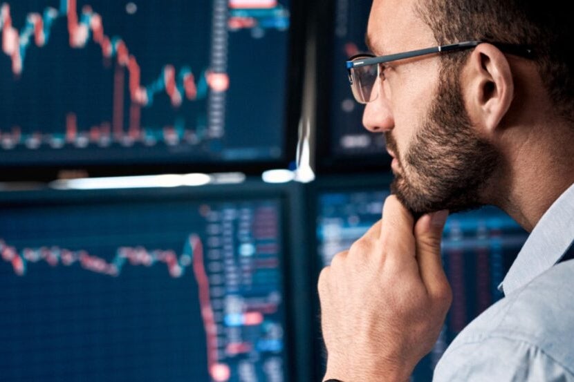 New ETF Balances S&P 500 Exposure With Treasury Stability To Limit Losses